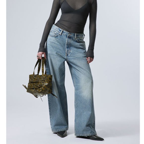 Women's Weekday Astro Loose Baggy Blue Jeans Denim Wide Leg Size 30/32 - Picture 1 of 13